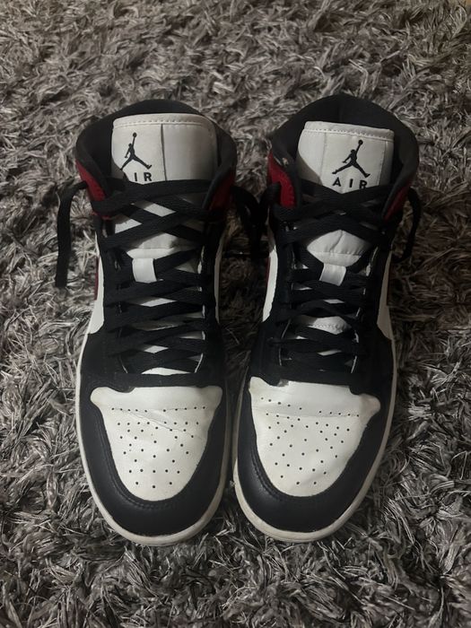 Nike Air Jordan 1 High czarno czerwono białe rozmiar 40,5