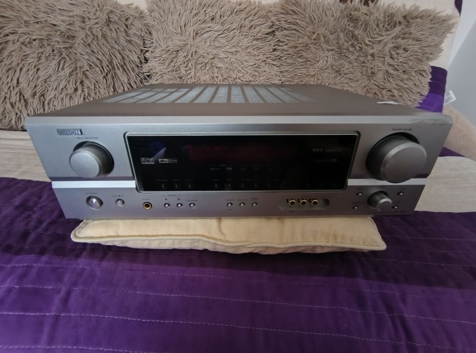 Sprzedam używany amplituner kina domowego Denon AVR-1306.