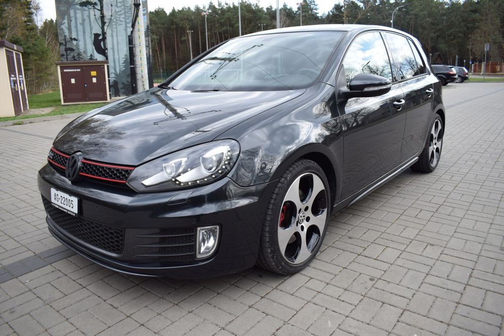 Volkswagen Golf GTI 210KM dsg
