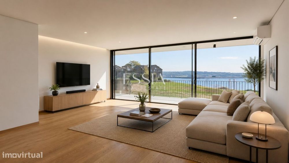 Apartamento T3 Duplex com Varandas, Vista Rio e Garagem no Douro 39