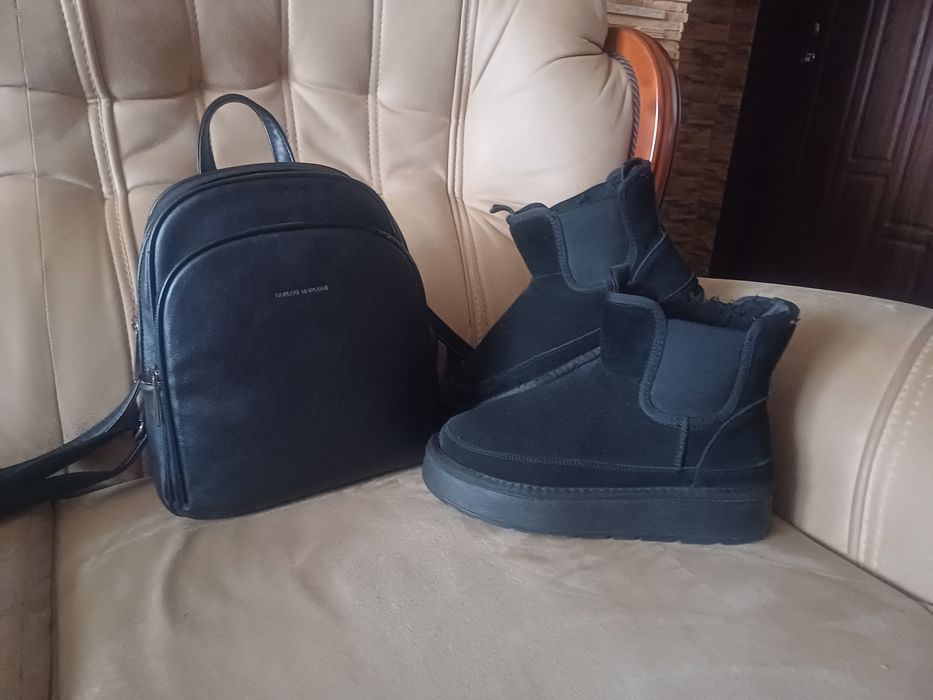 Костюм + куртка + кроссовки+ угги+ рюкзак