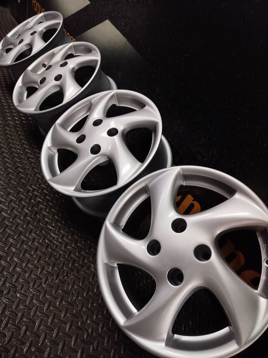Jantes 15" Originais Peugeot 4×108
