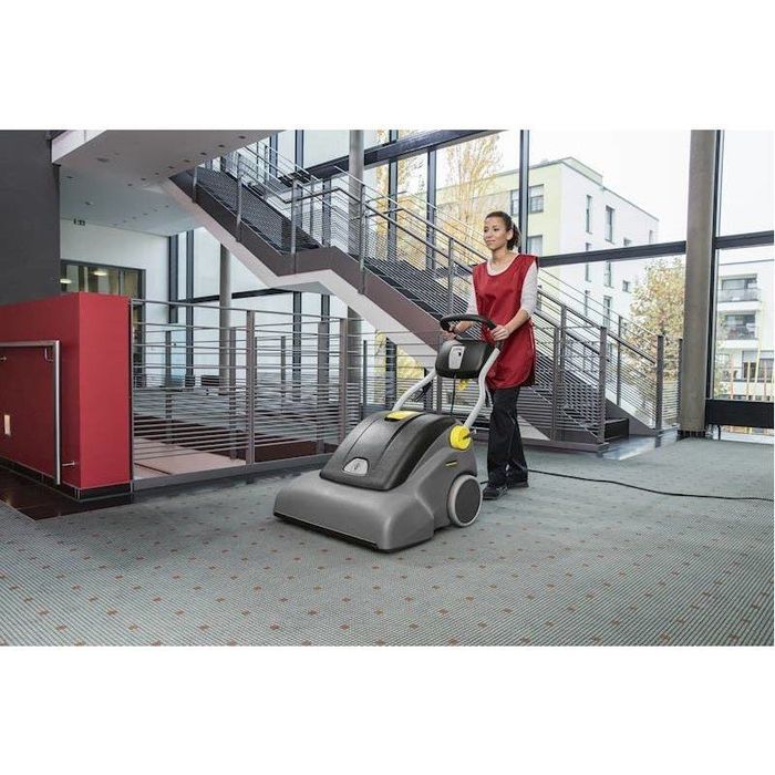 Aspiradora industrial para carpetes e tapetes Kärcher CV 66/2 A