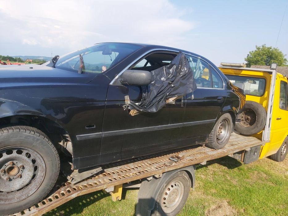 Drzwi klapa bmw 528i e39 części