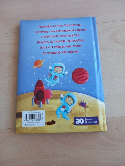 Livro "Histórias de Aventuras"