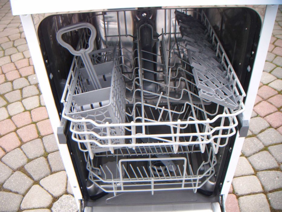 Zmywarka Candy 45 cm-wolno stojąca-BDB Stan