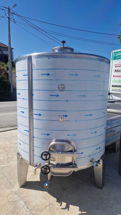 Cuba Inox 3000L Com 2 Portas Abrir Fora