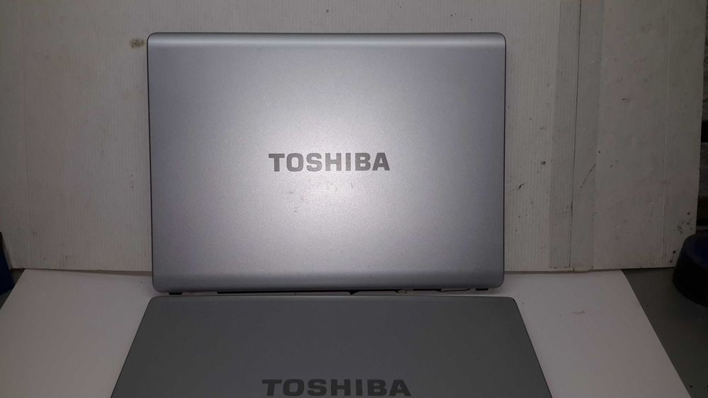 Telas para Portáteis completos em bom funcionamento.