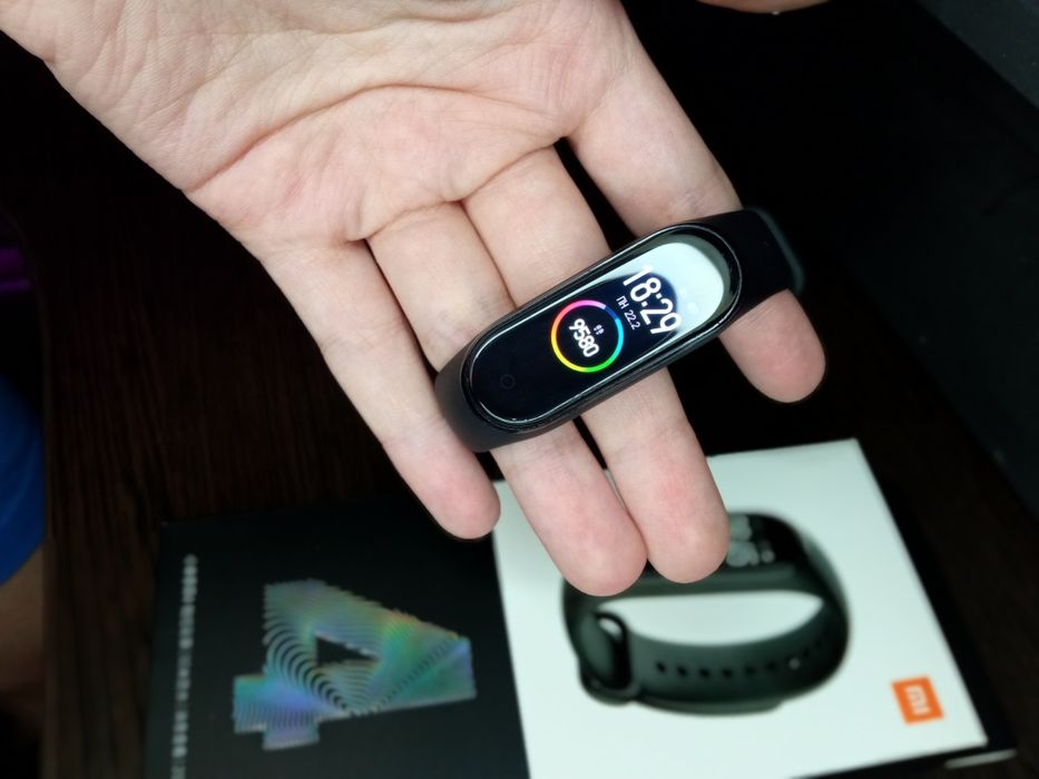 Xiaomi Mi Smart Band 4 (оригинал)