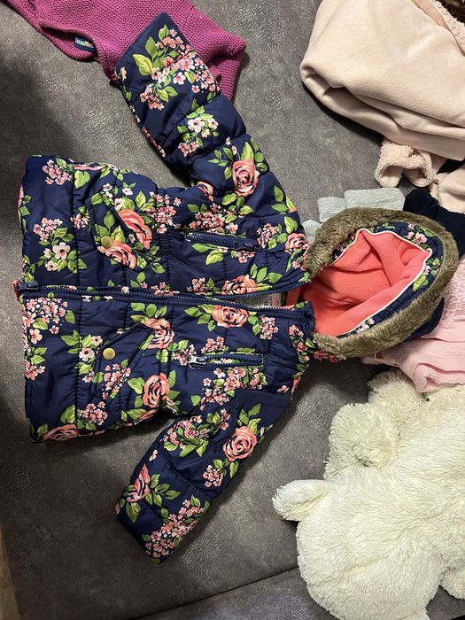 Куртка на девочку