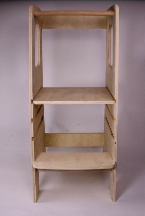 Torre de aprendizagem Montessori em madeira