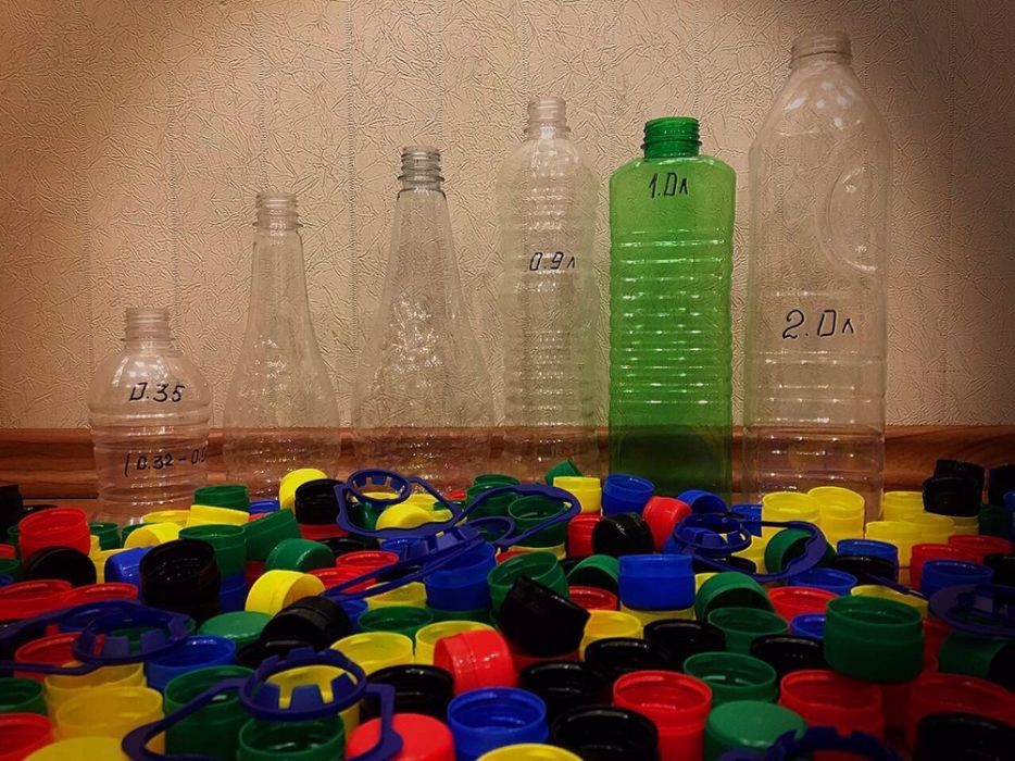 Пластиковая бутылка ( Пет Тара )