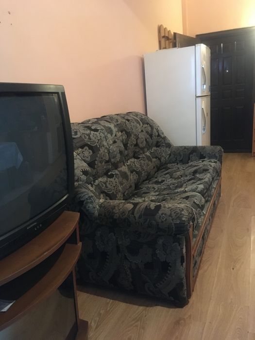 Сдам 1-комнатную каартиру-студию  в  центре