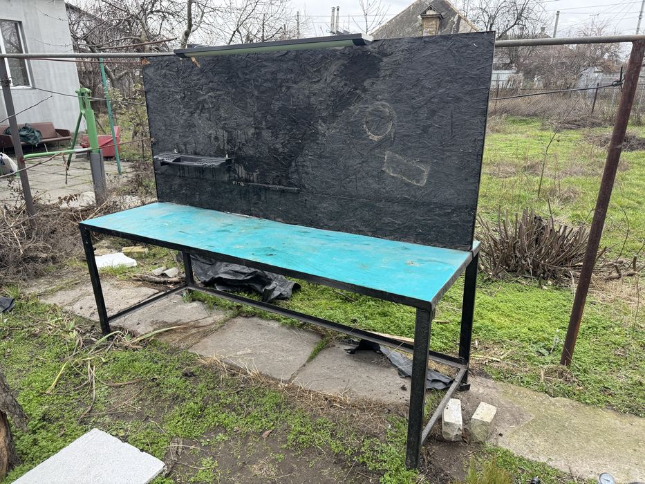 Верстак слесарный