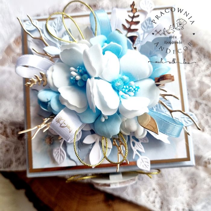 Exploding box komunijny