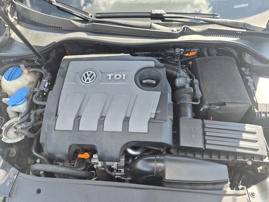 Volkswagen Golf 6  2011 года