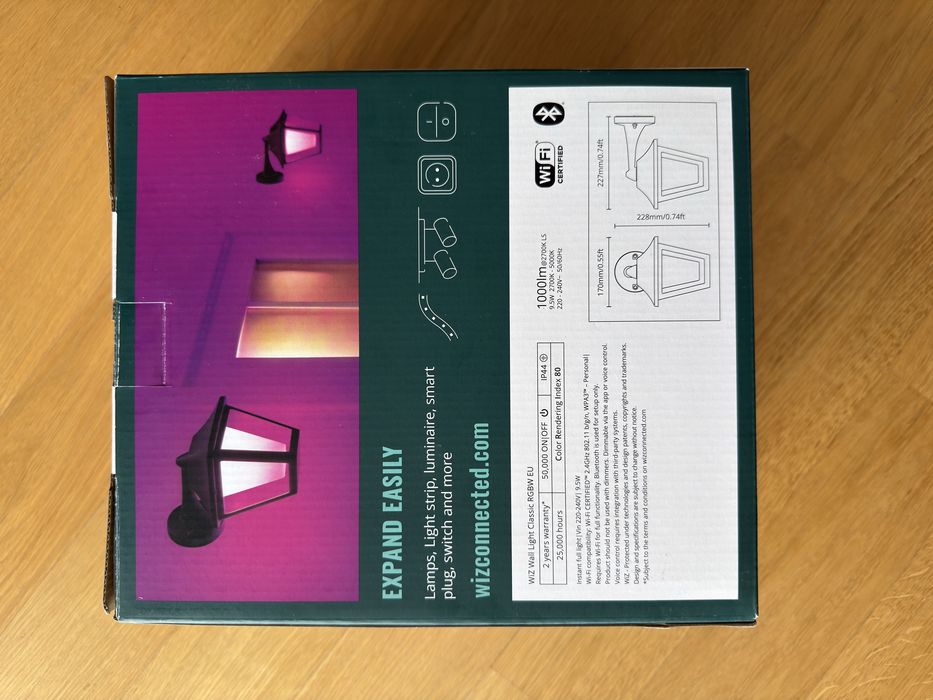 Lampa zewnętrzna WiZ