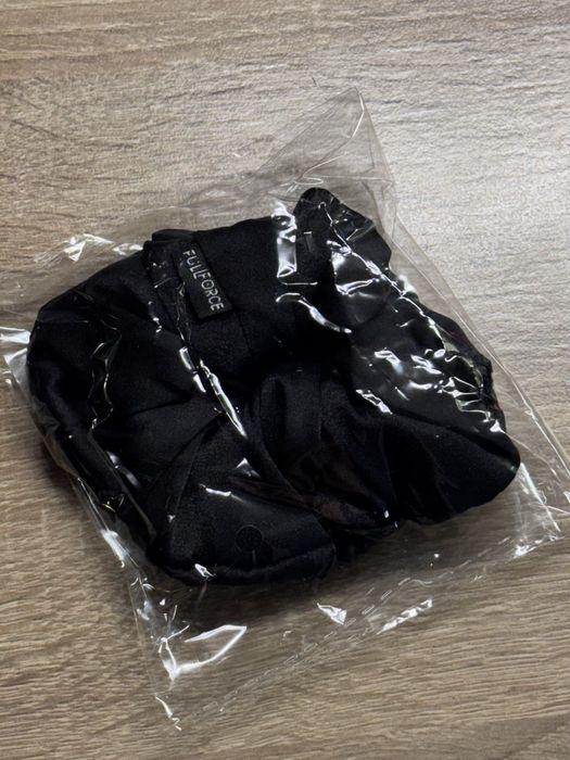 Шелковая резинка для волос