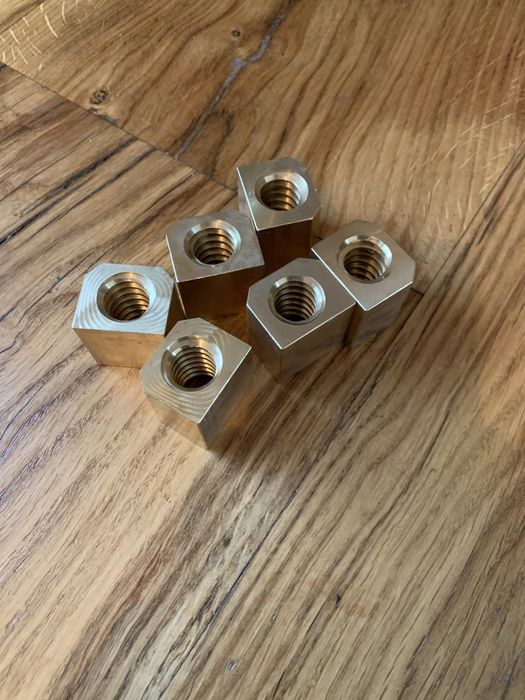 Frezowanie cnc nakretki trapezowe