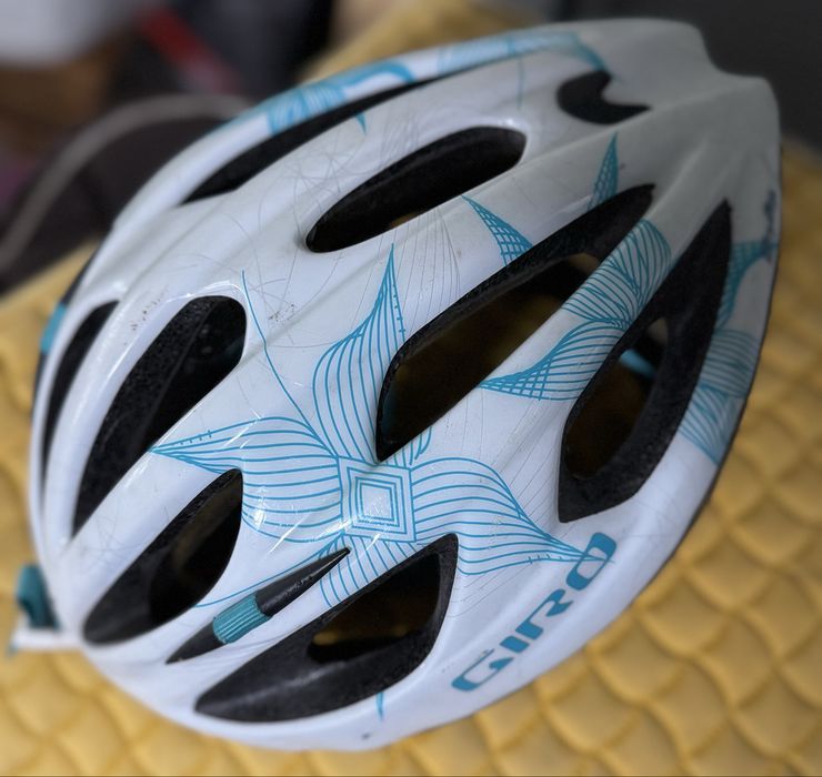 Giro Skyline G092X Kask reg. 54-61 cm 264g