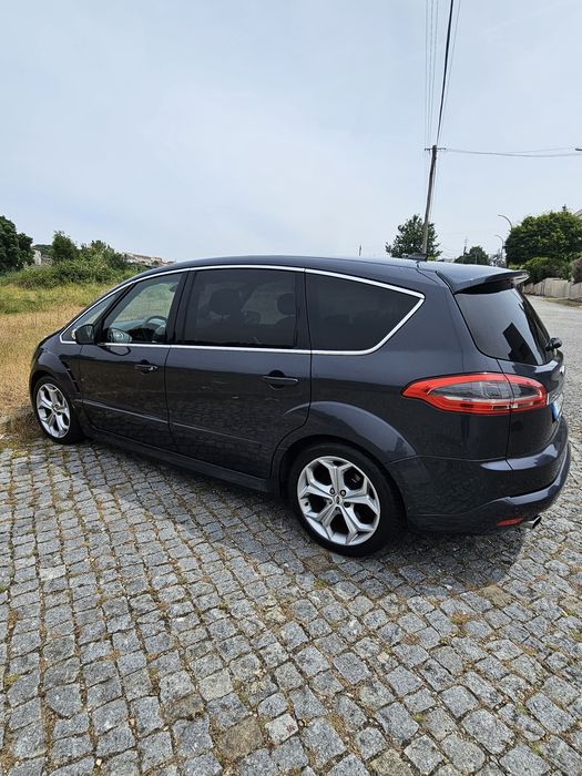 Carrinha Ford SMax