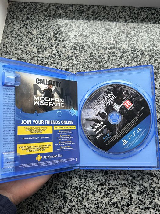 ігри на PS4 , Call of Duty modern warfare , Fifa