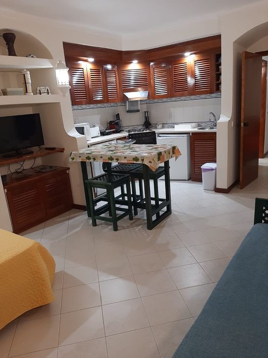 Agradável Apartamento, Condomínio privado c/piscina