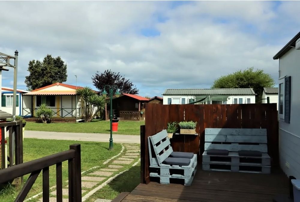 35.000€ – Bungalow T2 Mobilado | Piscinas | Até 200€/dia