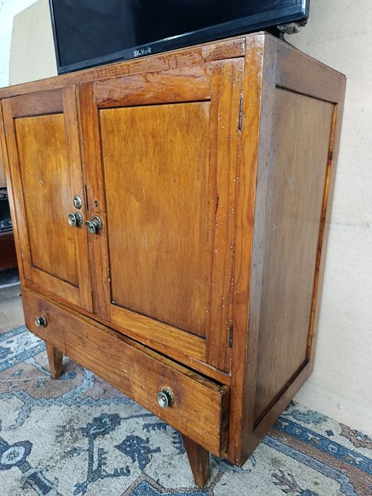 Móvel de apoio  76 x 36