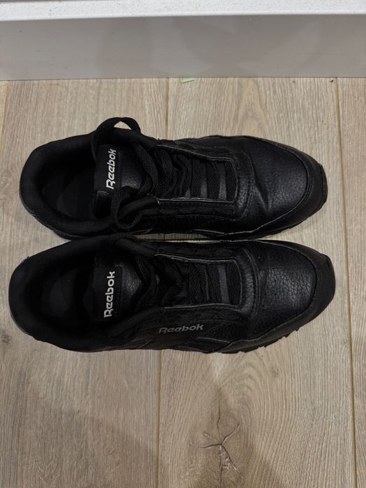 Шкіряні кросівки Reebok 34 розмір