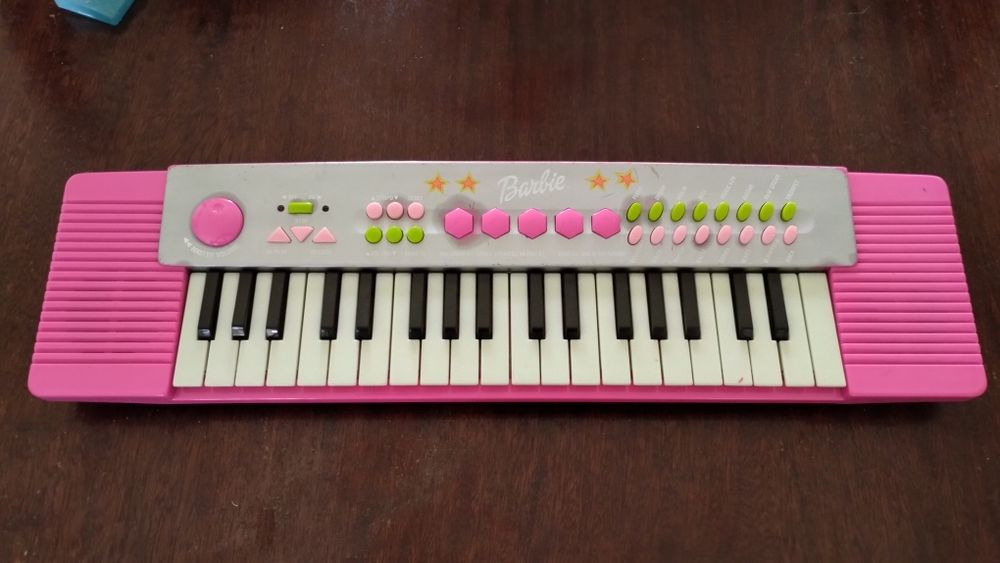Órgão Barbie p Criança