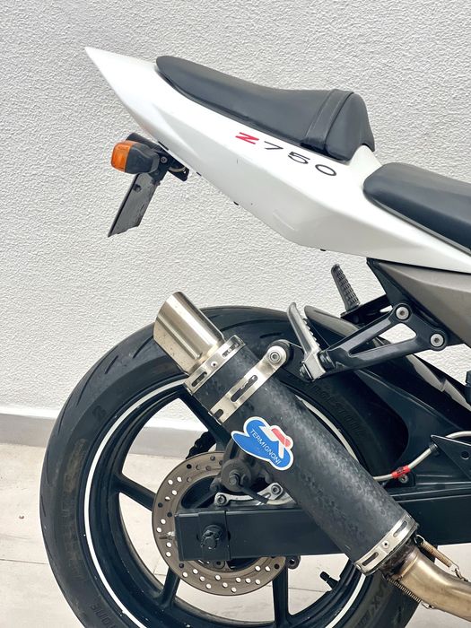 Kawasaki Z750 - Top