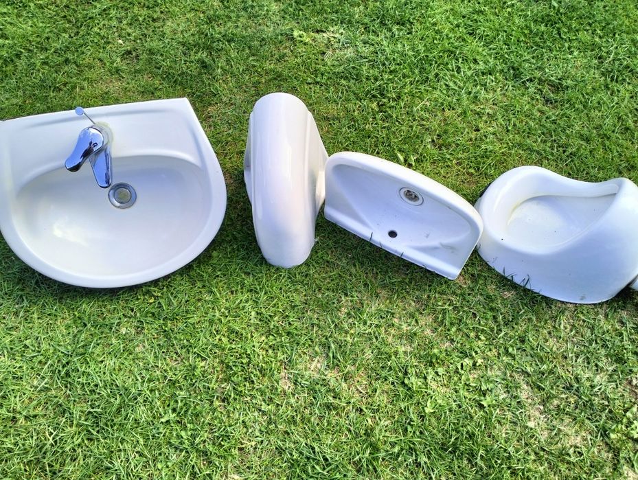 Umywalka ceramiczna, pisuar