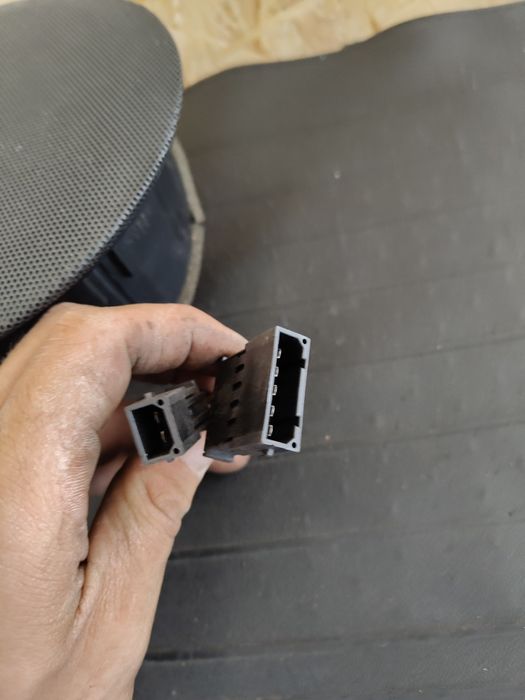 Głośnik audi A8 D2 audi passat skoda