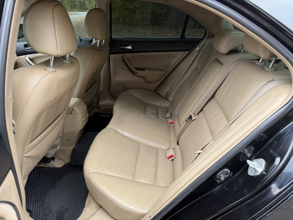 Honda Accord 2,4