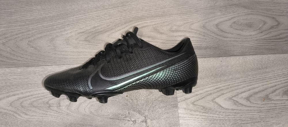 Футбольні бутси nike mercurial