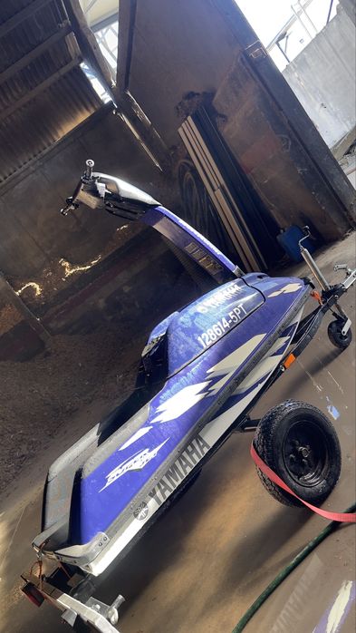 Super jet yhamaha mota agua