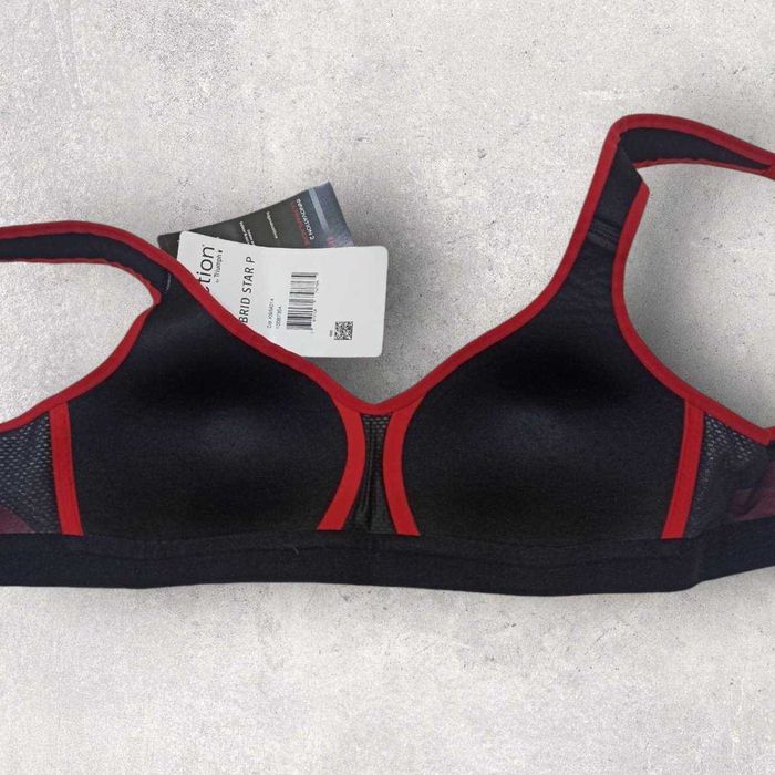 Спортивный бюстгальтер Triumph Triaction Hybrid Star (Германия), 70B