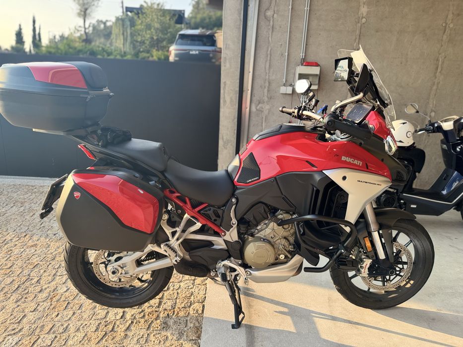 Ducati multistrada v4 S