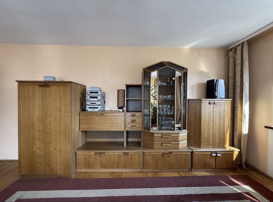 Segment do salonu meblościanka z witryną meble do pokoju gruba płyta