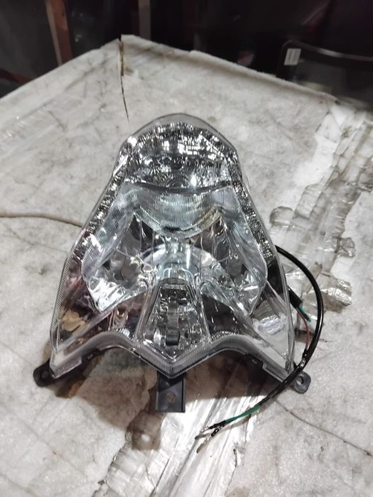 Фара передня Spark200r28