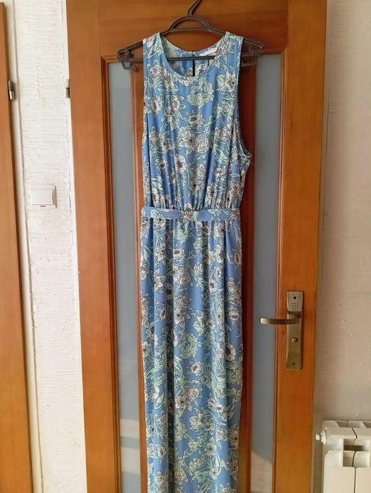 Letnia sukienka w kwiaty. Wyprzedaż z szafy. Polecam!