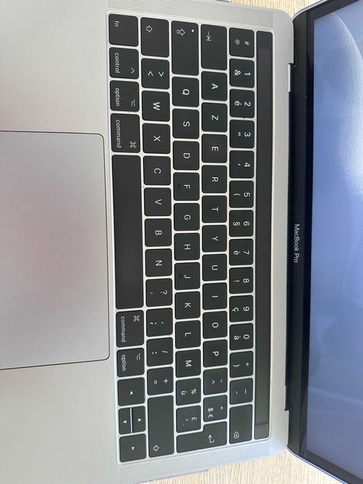 MacBook Pro 13" (2017) – 16GB RAM – SSD 500GB – Excelente estado