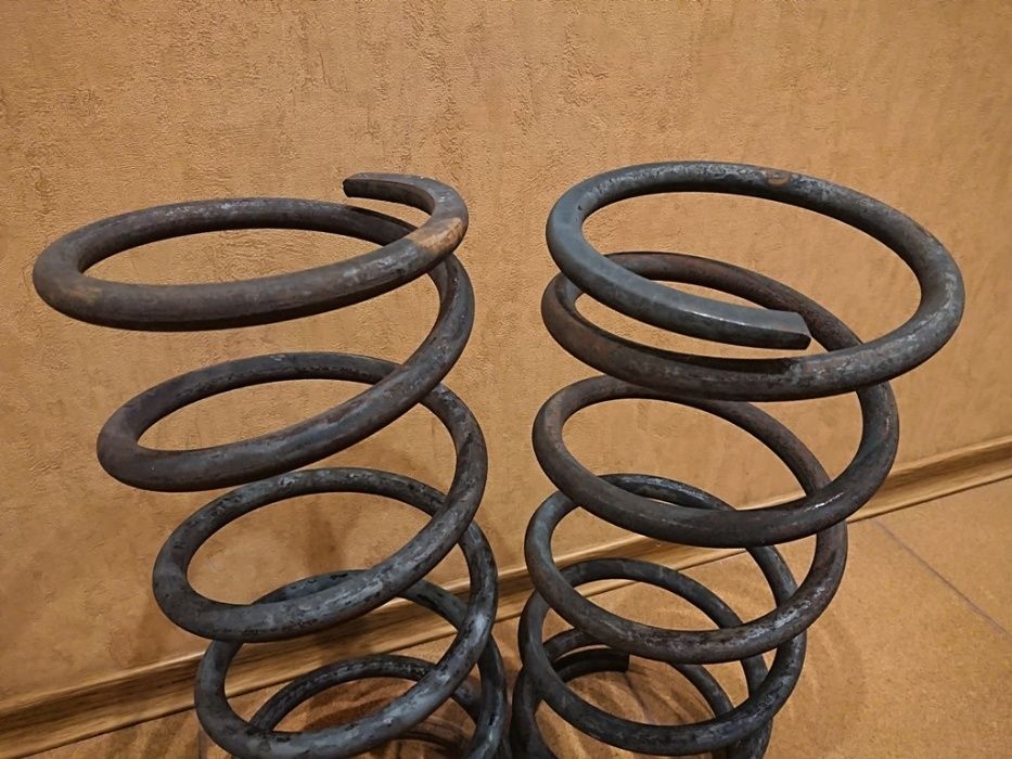 Пружины усиленные Mitsubishi Pajero (Wagon, Sport) L200