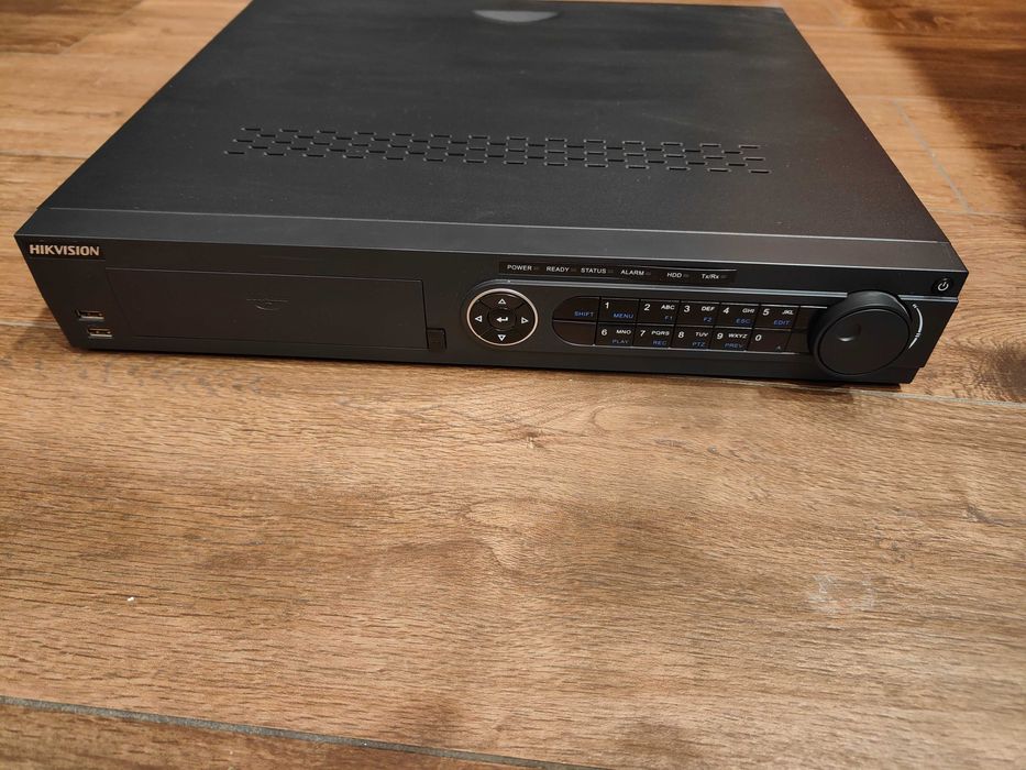 Rejestrator sieciowy Hikvision DS-7732NI-ST