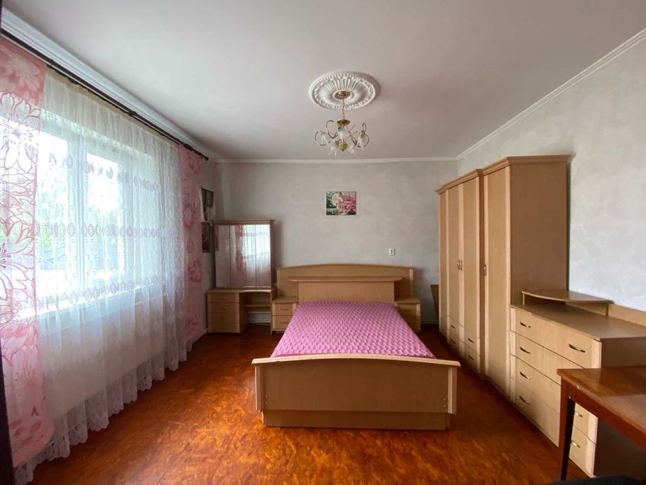Продам спальний гарнітур