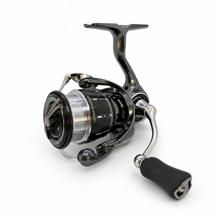 Daiwa 25 Luvias SF2500SS  Топова котушка для ультралайту