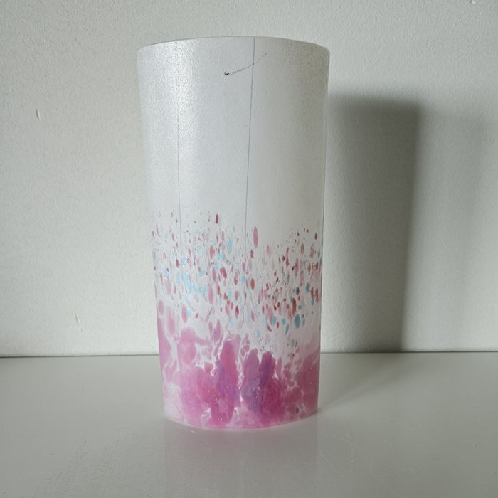 Stuart Strathearn Iestyn Davies Speckled Dusty Pink White 22cm Art Gla