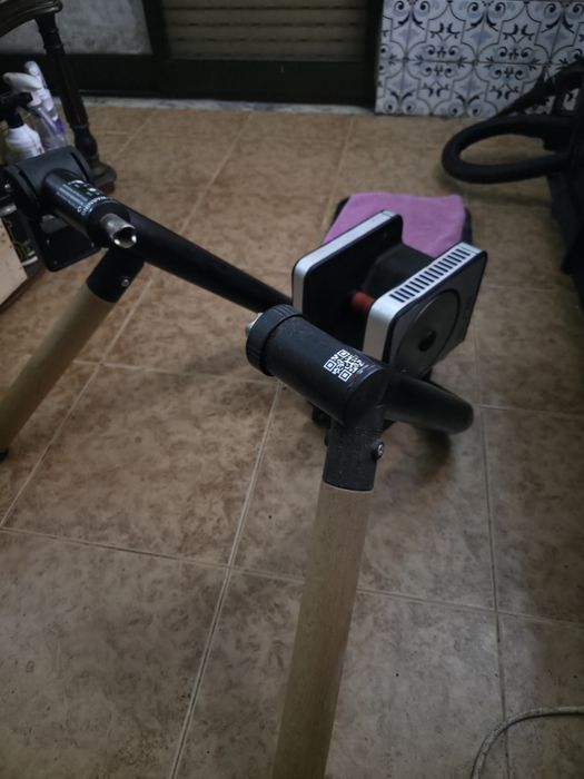 Smart Trainer Elite Tuo +acessórios rolo treino