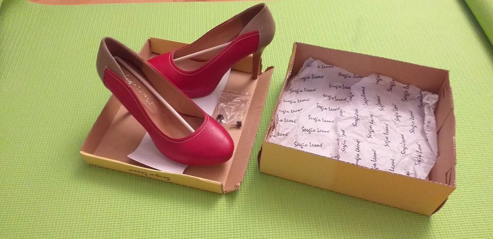 Buty damskie czerwone